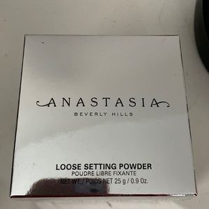 Translucent powder
